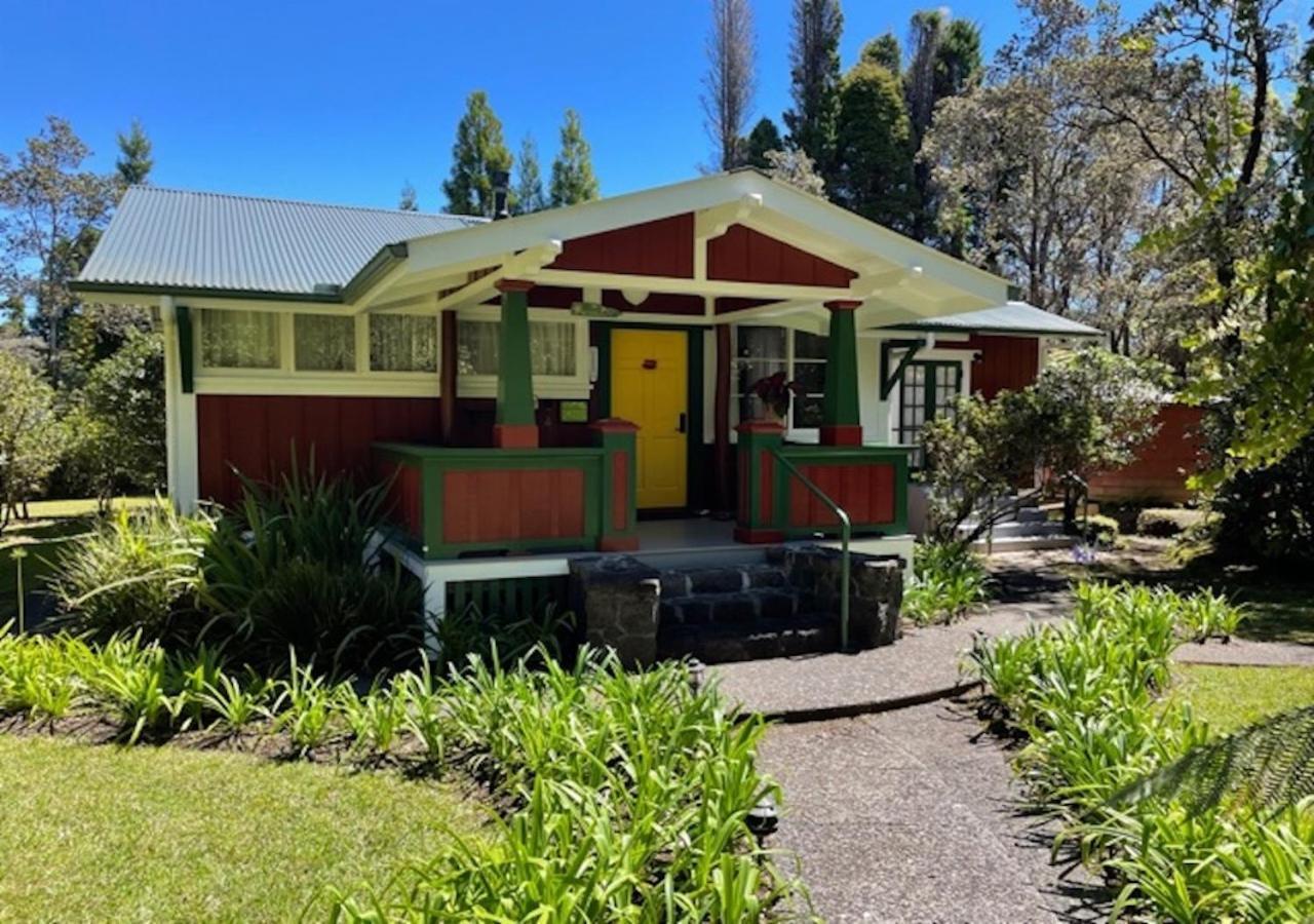 Volcano Teapot Cottage Exterior photo